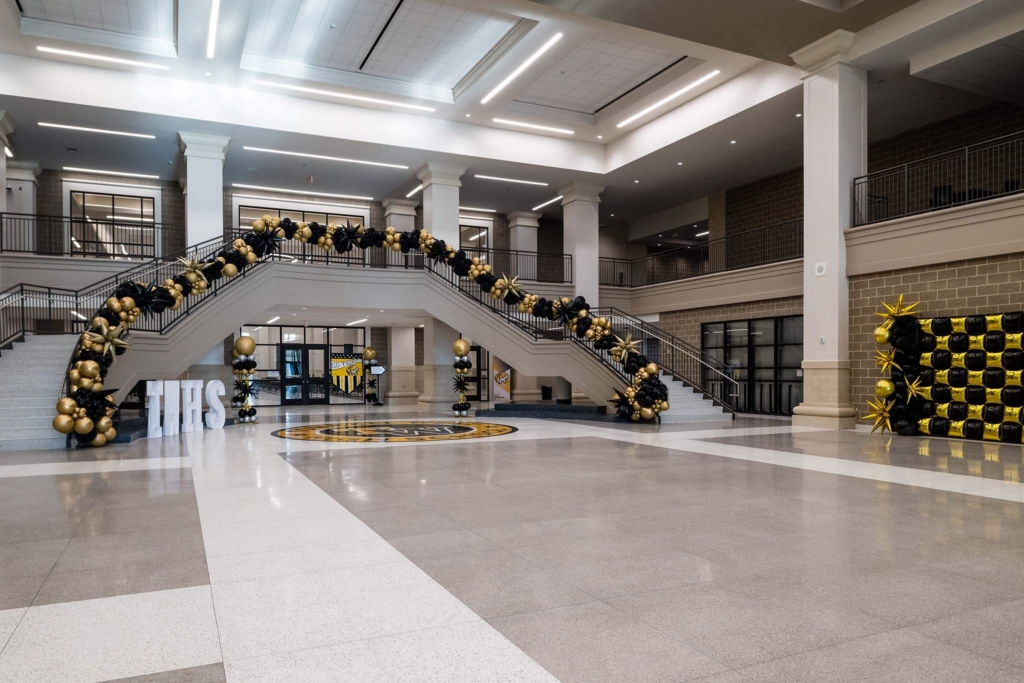 TOMBALL WEST HIGH SCHOOL
